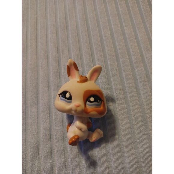 Littlest Pet Shop LPS #1359 Rabbit - Picture 1 of 7